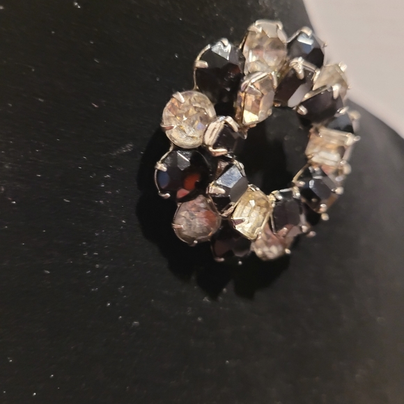VTG Weiss Broach Pin Round 21 Stones Black Crystal - Picture 7 of 8